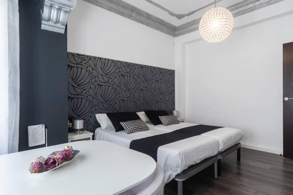 Bonito Y Amplio Piso Junto A La Plaza De Toros. Apartment *